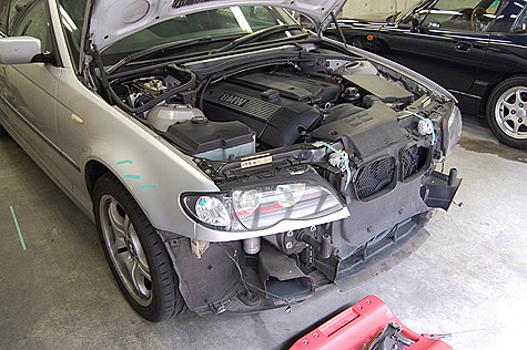 BMW 325i MX|[c(E46)̑Oop\Oꂽ摜