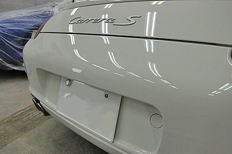 キレイに直ったポルシェ911カレラのバンパー