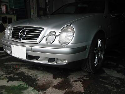 ベンツCLK200のエアロパーツの塗装及び取り付け