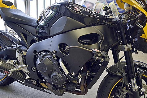 LCz_CBR1000RR (SC59)̉Et[