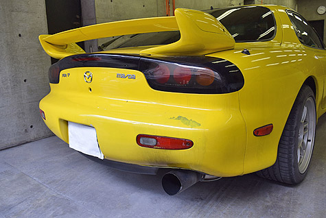 マツダの板金塗装 修理実績 Rx 7 タイプrs Fd3s の前後バンパーの破損の修理 社外品ﾎｲｰﾙから純正への交換も 和光自動車