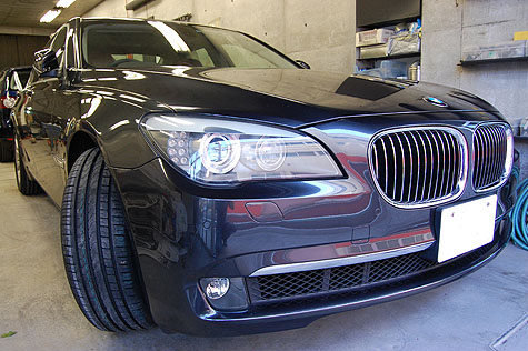 Vi^C4{ɗւBMW 740i (F01)