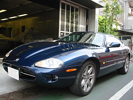  Jaguar XK8 Coupe